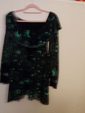 Women's Black & Green Midi Dress with Celestial Print